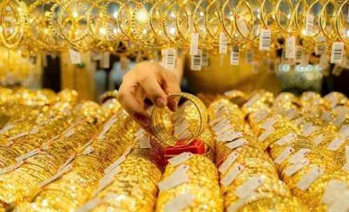 Làn sóng gom vàng: Dòng tiền khổng lồ nâng giá lên tầm cao mới